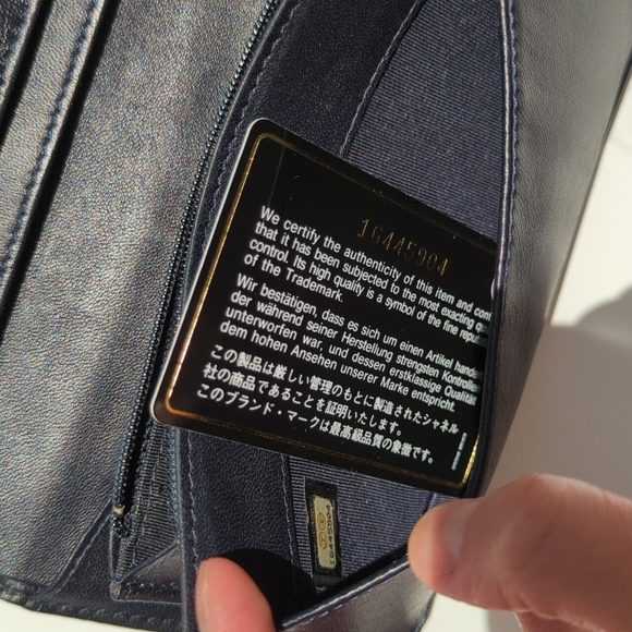 Authentic Chanel long flap leather wallet - Picture 8 of 11